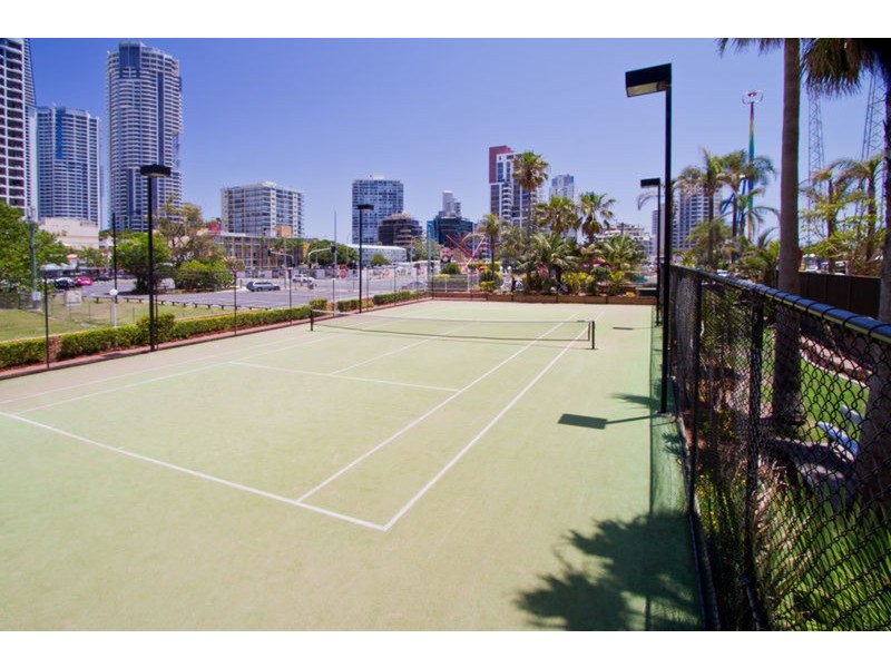25E/80 The  Esplanade, Surfers Paradise QLD 4217