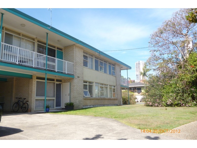 3/250 Stanhill  Drive, Chevron Island QLD 4217
