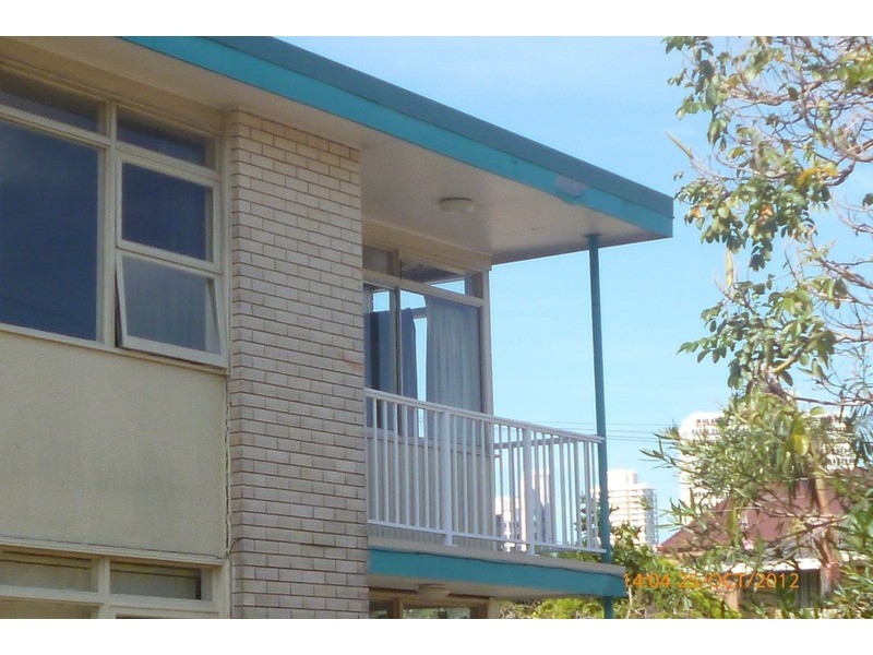 3/250 Stanhill  Drive, Chevron Island QLD 4217