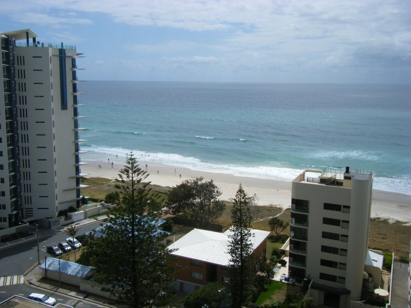 10 Vista Street, Surfers Paradise QLD 4217