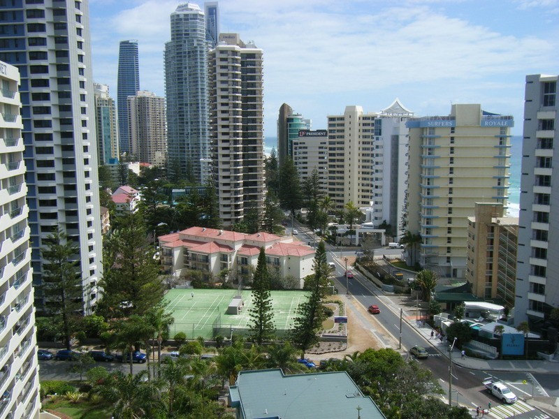 10 Vista Street, Surfers Paradise QLD 4217