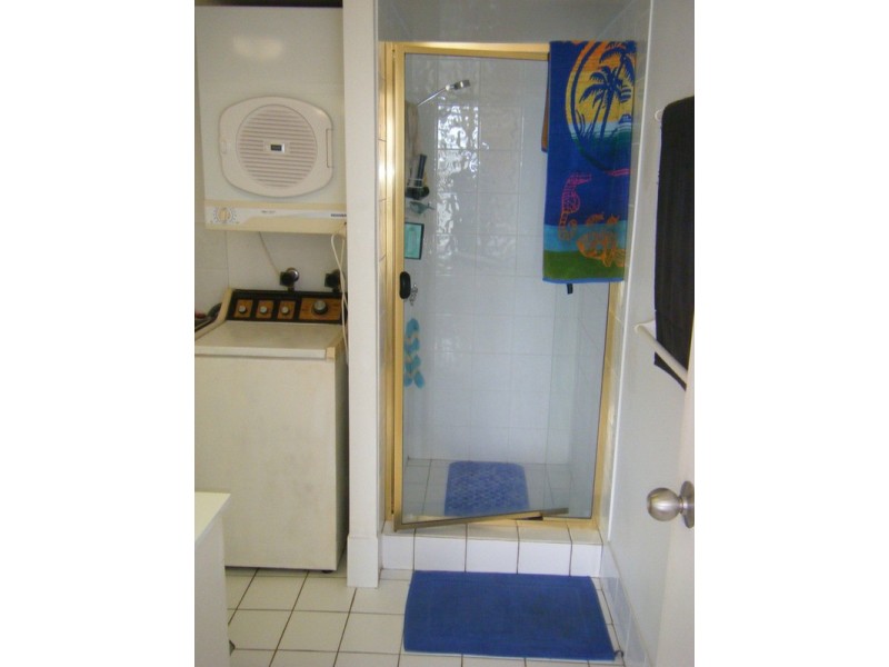 10 Vista Street, Surfers Paradise QLD 4217