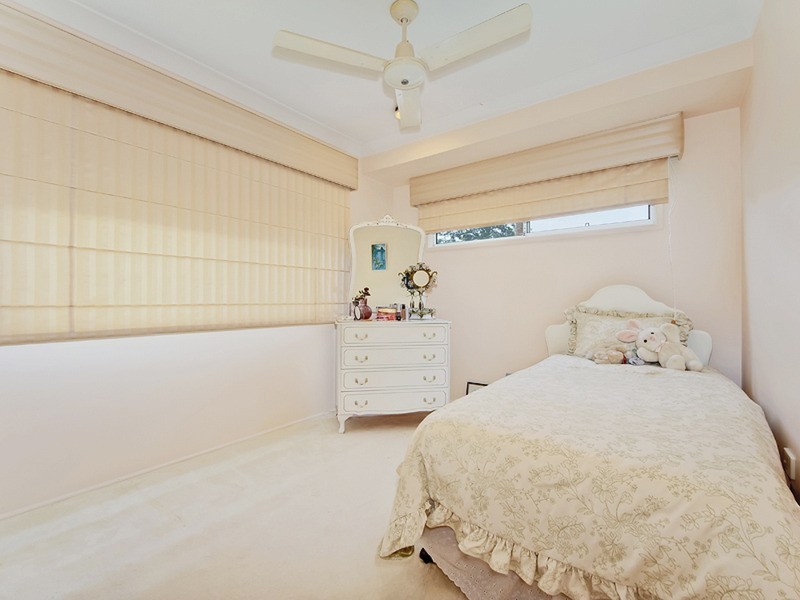 25 Jaguar Drive, Bundall QLD 4217