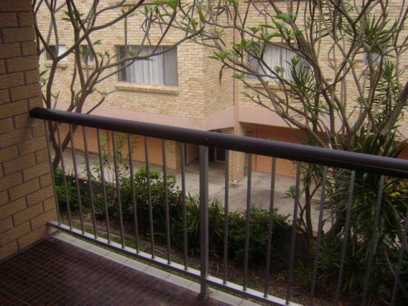 24 Frederick Street, Surfers Paradise QLD 4217