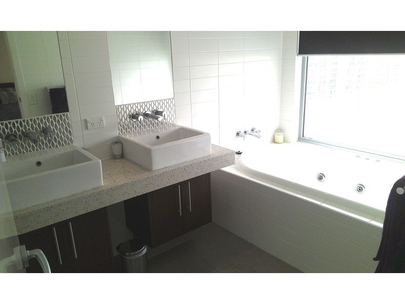 18  Fern  Street, Surfers Paradise QLD 4217