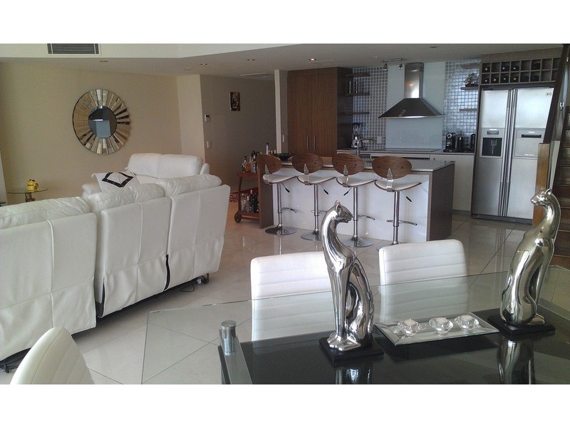 18  Fern  Street, Surfers Paradise QLD 4217