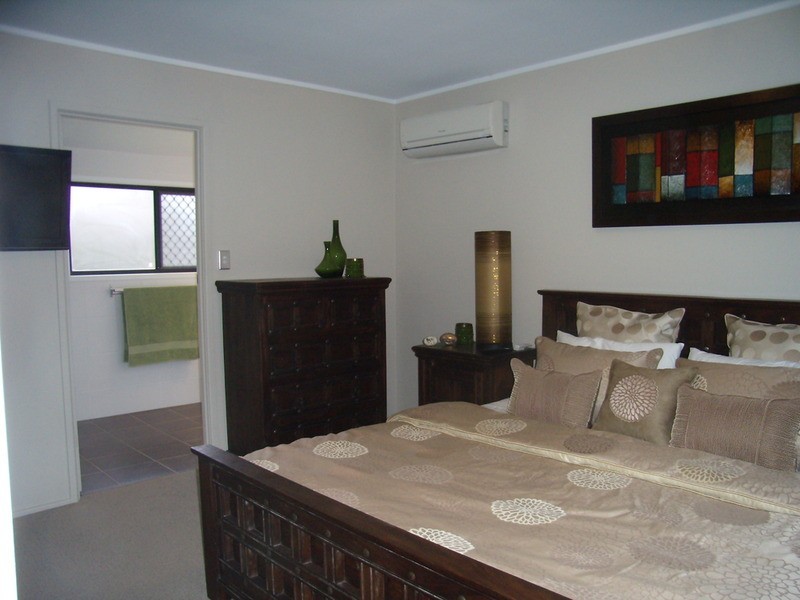 85 Amalfi Drive, Isle Of Capri QLD 4217