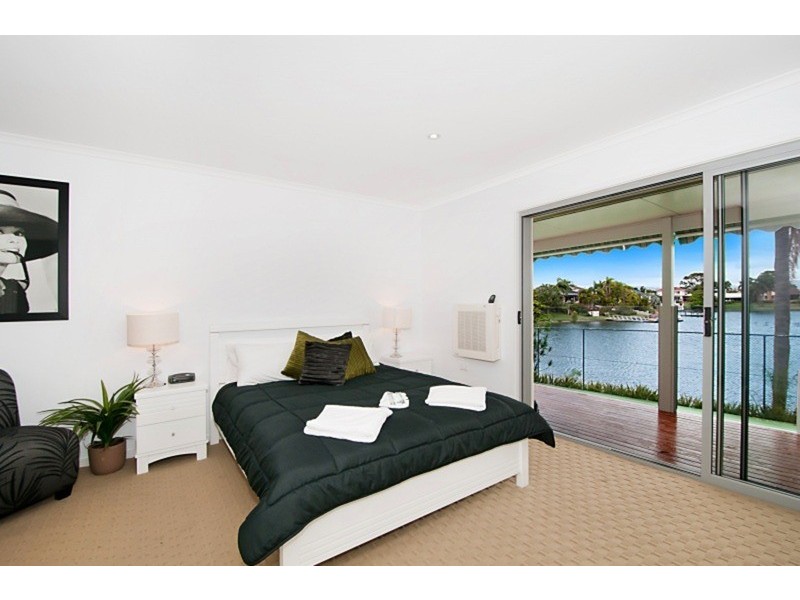 18 Argyle Crescent, Sorrento QLD 4217