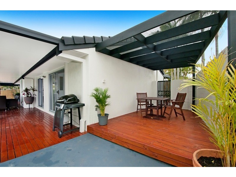 18 Argyle Crescent, Sorrento QLD 4217