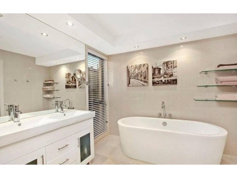 56 Blair Athol Crescent, Sorrento QLD 4217