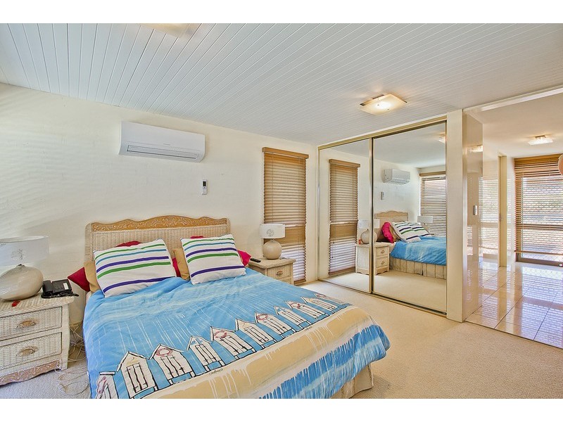 Paradise Waters QLD 4217