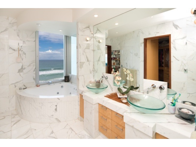 1 Markwell Avenue, Surfers Paradise QLD 4217