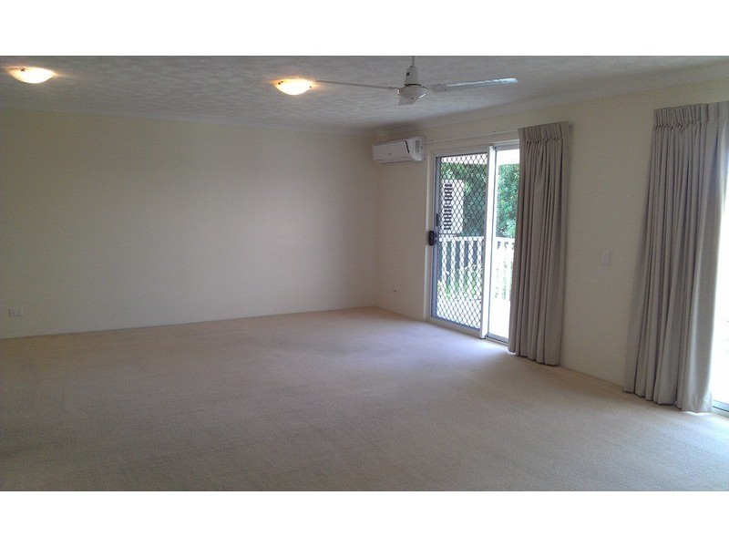 27  Walton  Street, Southport QLD 4215