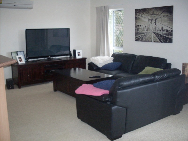 4 Proud  Street, Labrador QLD 4215