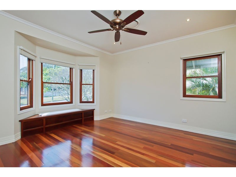 21 Mole Avenue, Southport QLD 4215