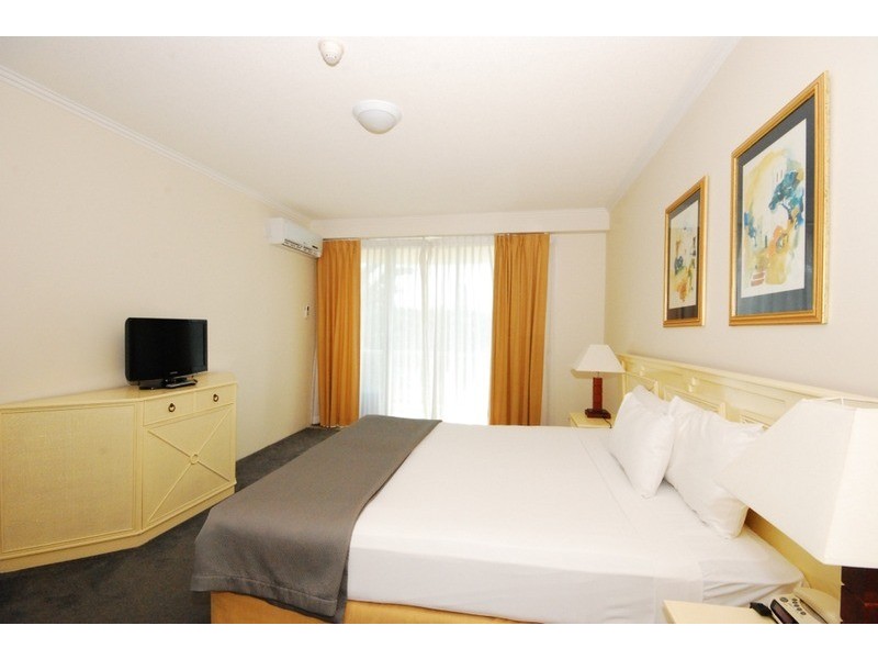 SUN CITY 3400 Surfers Paradise Boulevard, Surfers Paradise QLD 4217