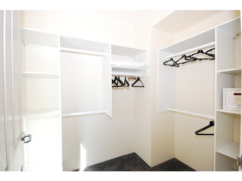 SUN CITY 3400 Surfers Paradise Boulevard, Surfers Paradise QLD 4217
