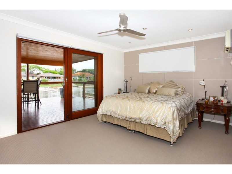 10 Boomerang Crescent, Sorrento QLD 4217