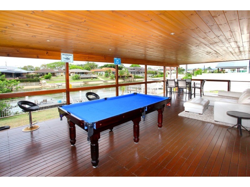 10 Boomerang Crescent, Sorrento QLD 4217