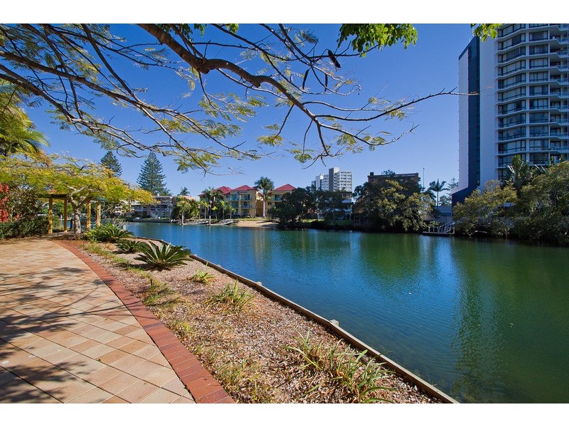 Unit 107 Paradise Island Resort, Surfers Paradise QLD 4217