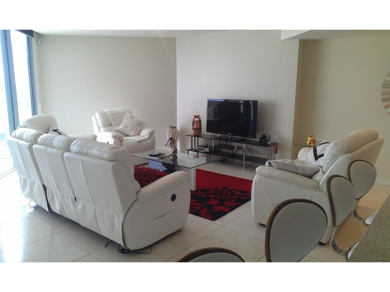 18  Fern  Street, Surfers Paradise QLD 4217