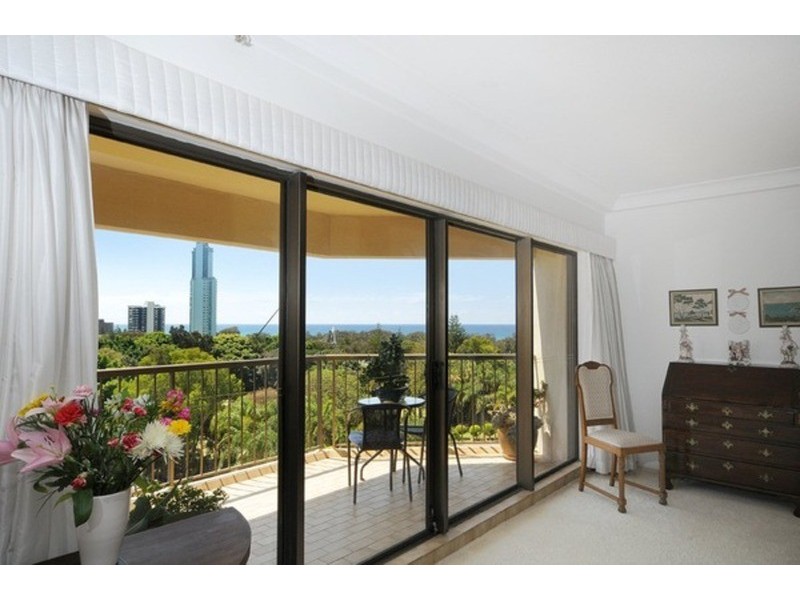 ‘Atlantis West’ 2 Admiralty Drive, Surfers Paradise QLD 4217