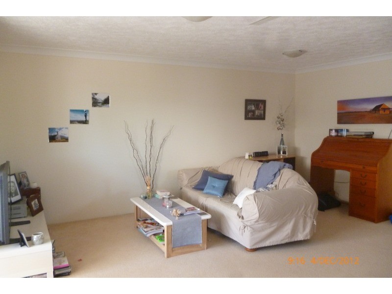 27 Walton  Street, Southport QLD 4215