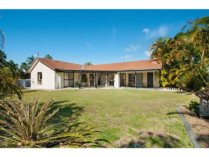 40 Campbell  Street, Sorrento QLD 4217