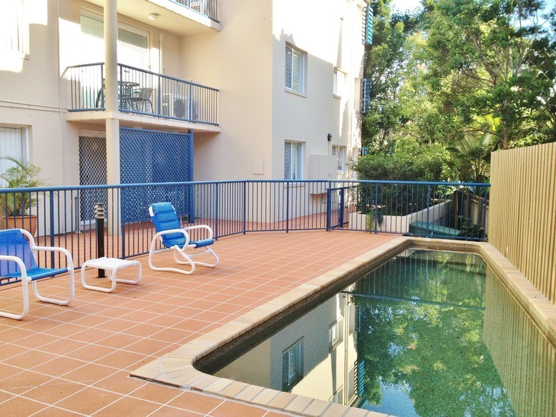 15/4 Adori  Street, Chevron Island QLD 4217