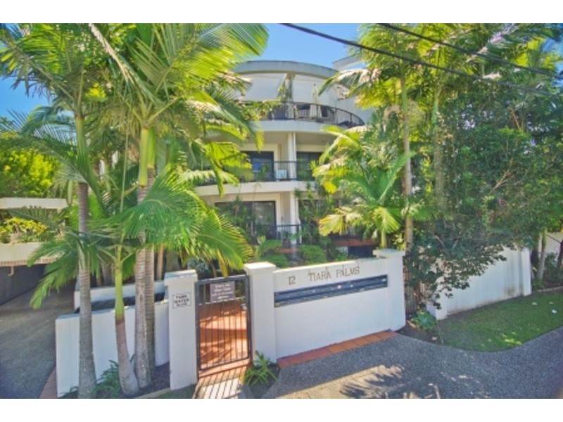 12 Tarcoola Crescent, Chevron Island QLD 4217