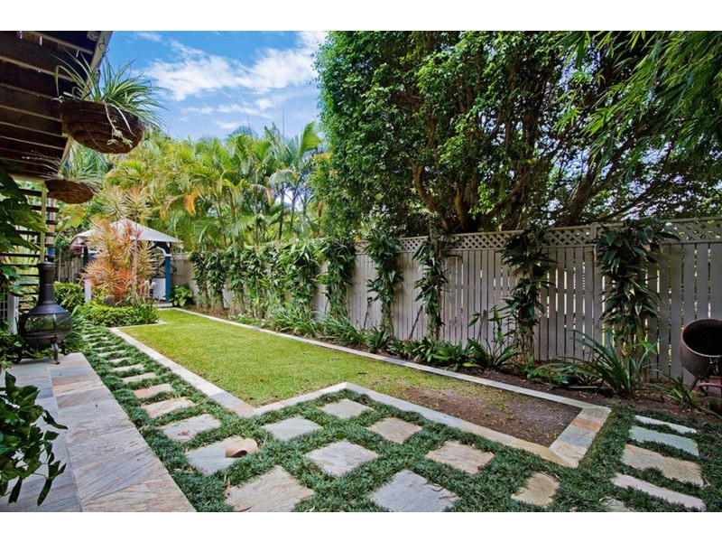 21 Mole Avenue, Southport QLD 4215