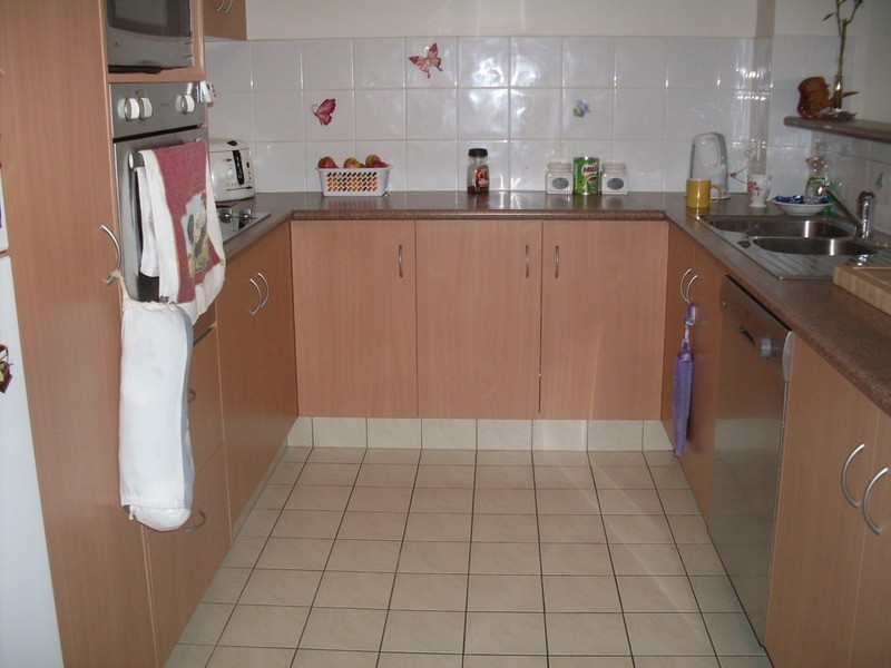 27 Walton  Street, Southport QLD 4215