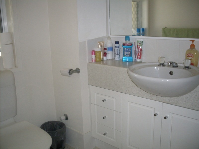 27 Walton  Street, Southport QLD 4215