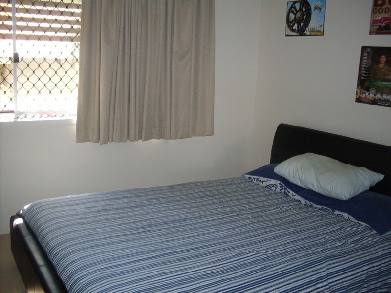 27 Walton  Street, Southport QLD 4215