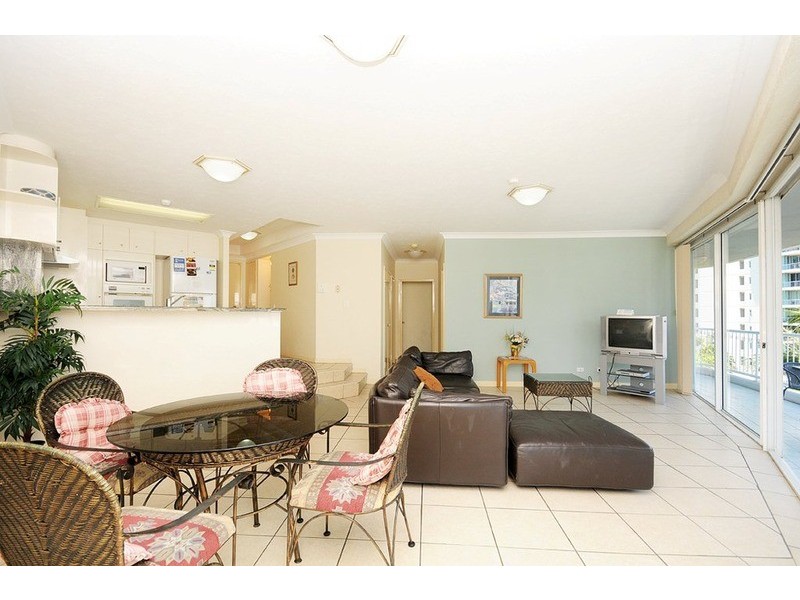 Unit 18/19 Riverview Parade, Surfers Paradise QLD 4217