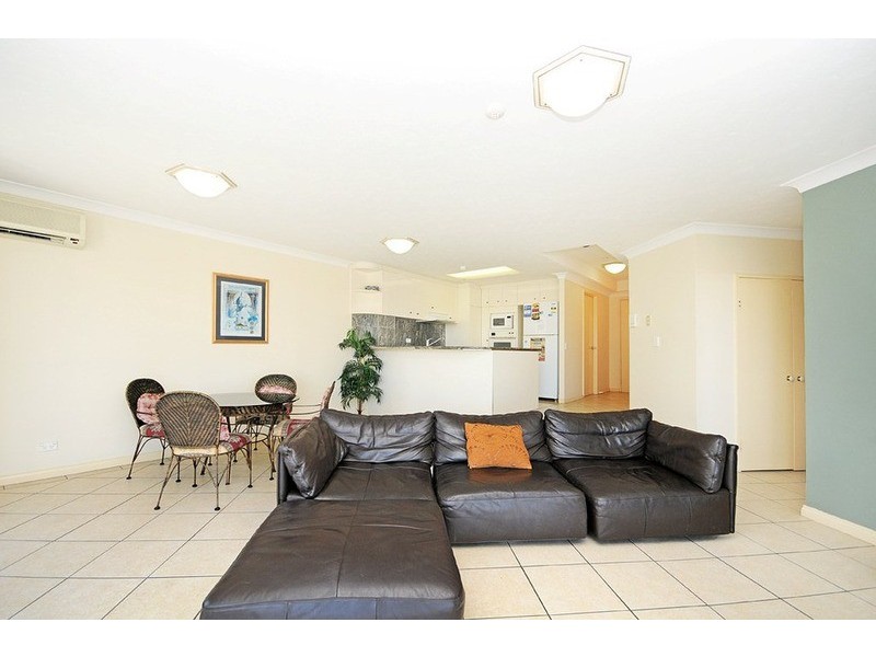 Unit 18/19 Riverview Parade, Surfers Paradise QLD 4217