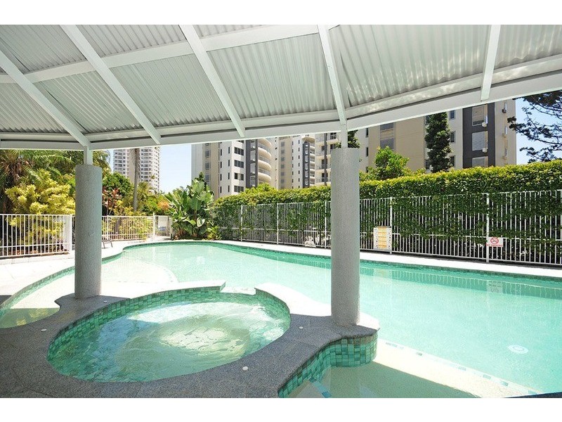 Unit 18/19 Riverview Parade, Surfers Paradise QLD 4217
