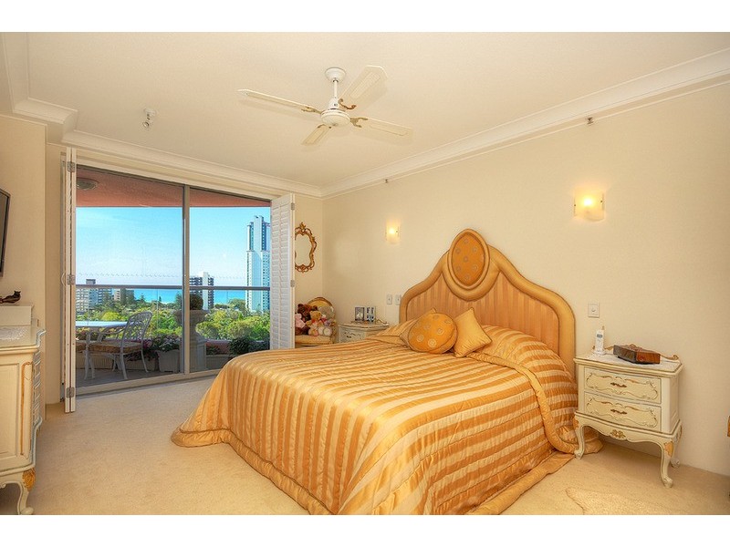 52/Grand Mariner/12 Commodore Drive, Paradise Waters QLD 4217