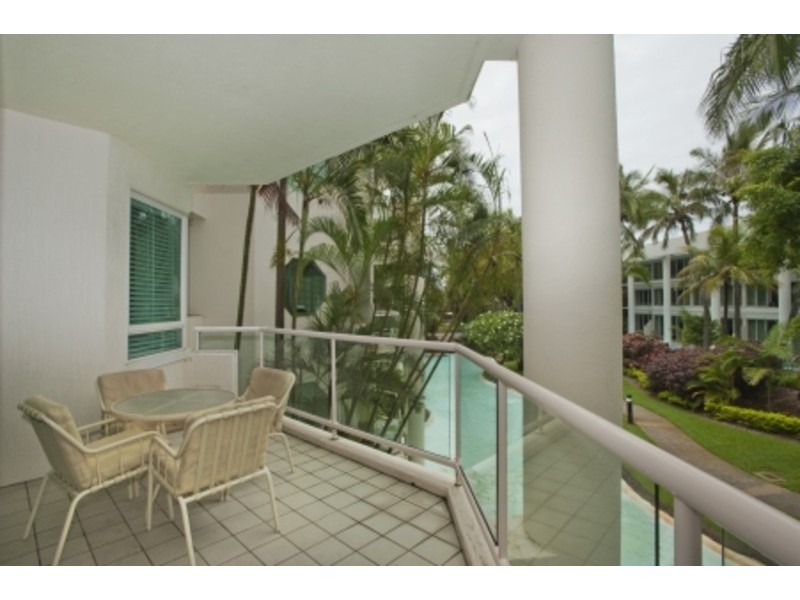 135 Seaworld Drive, Main Beach QLD 4217