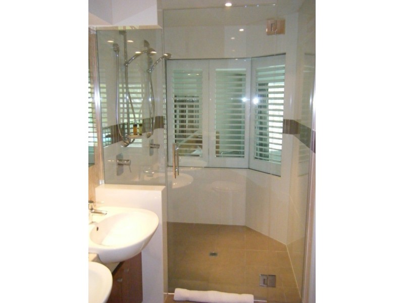 135 Seaworld Drive, Main Beach QLD 4217