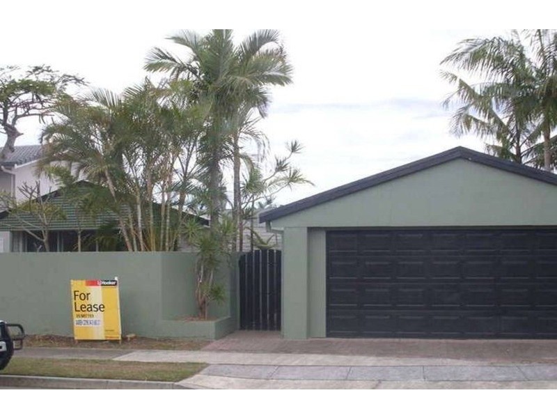 140 Monaco Street, Broadbeach Waters QLD 4218
