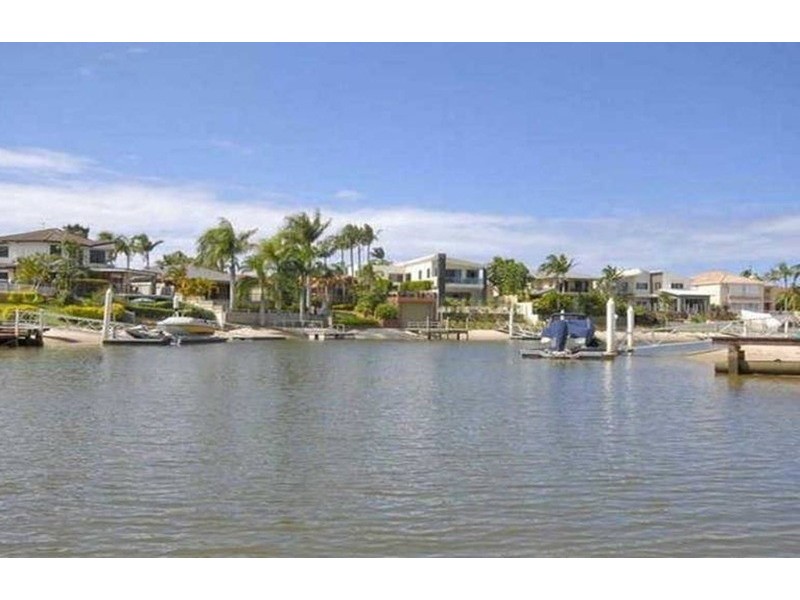 1 Tyrone Avenue, Sorrento QLD 4217