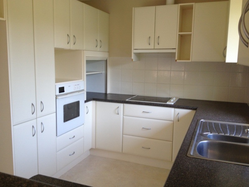 6 Joden  Place, Southport QLD 4215