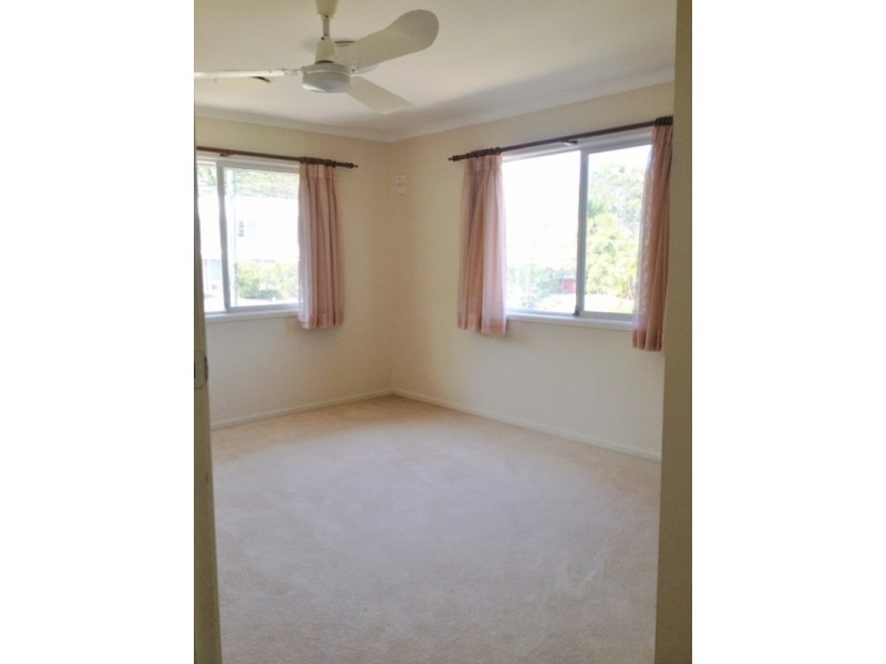 6 Joden  Place, Southport QLD 4215