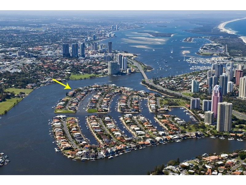 113 Commodore Drive, Paradise Waters QLD 4217