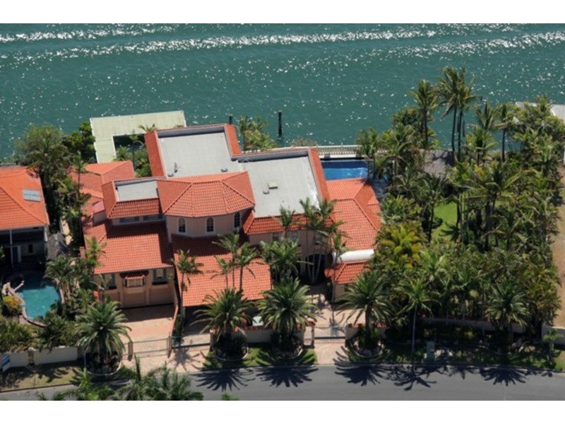 113 Commodore Drive, Paradise Waters QLD 4217