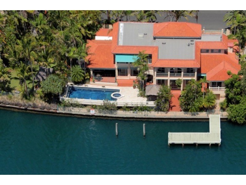 113 Commodore Drive, Paradise Waters QLD 4217