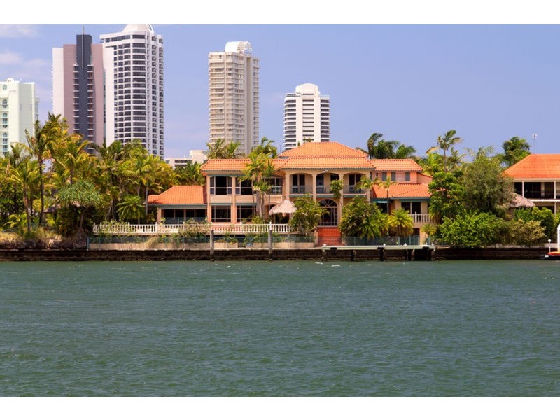 113 Commodore Drive, Paradise Waters QLD 4217