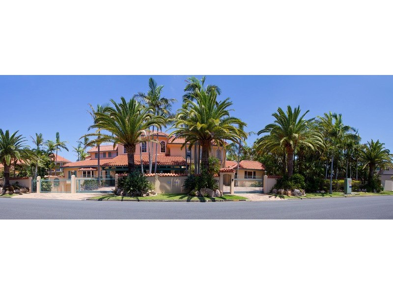 113 Commodore Drive, Paradise Waters QLD 4217