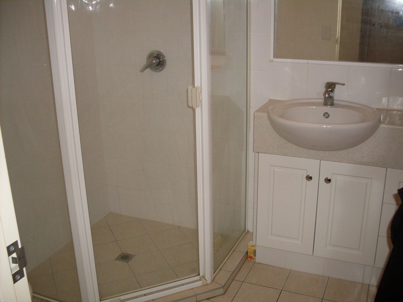 4 Proud  Street, Labrador QLD 4215